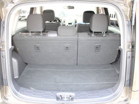 Used 2012 Kia Soul + FWD image 23