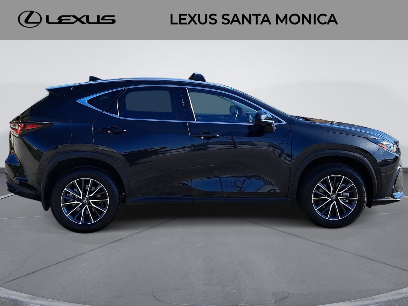 Used 2026 Lexus NX 350h AWD w/ Accessory Package (2T) image 4