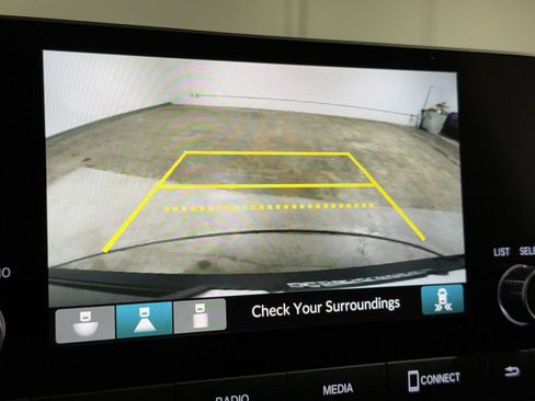 Used 2025 Honda CR-V EX image 15