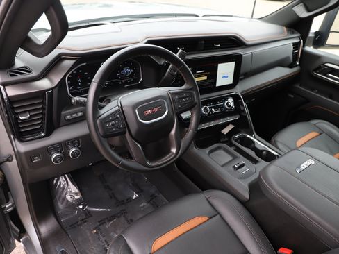Used 2025 GMC Sierra 3500 AT4 w/ AT4 Premium Plus Package AWD/4WD image 25