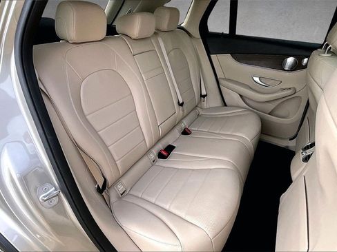 Used 2020 Mercedes-Benz GLC 300 4MATIC image 24