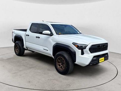 Used 2024 Toyota Tacoma TRD Off-Road w/ TRD Off Road Upgrade Package AWD/4WD image 7