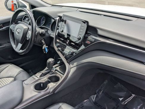 Used 2022 Toyota Camry SE w/ Carpet Mat Package (TMS) image 20