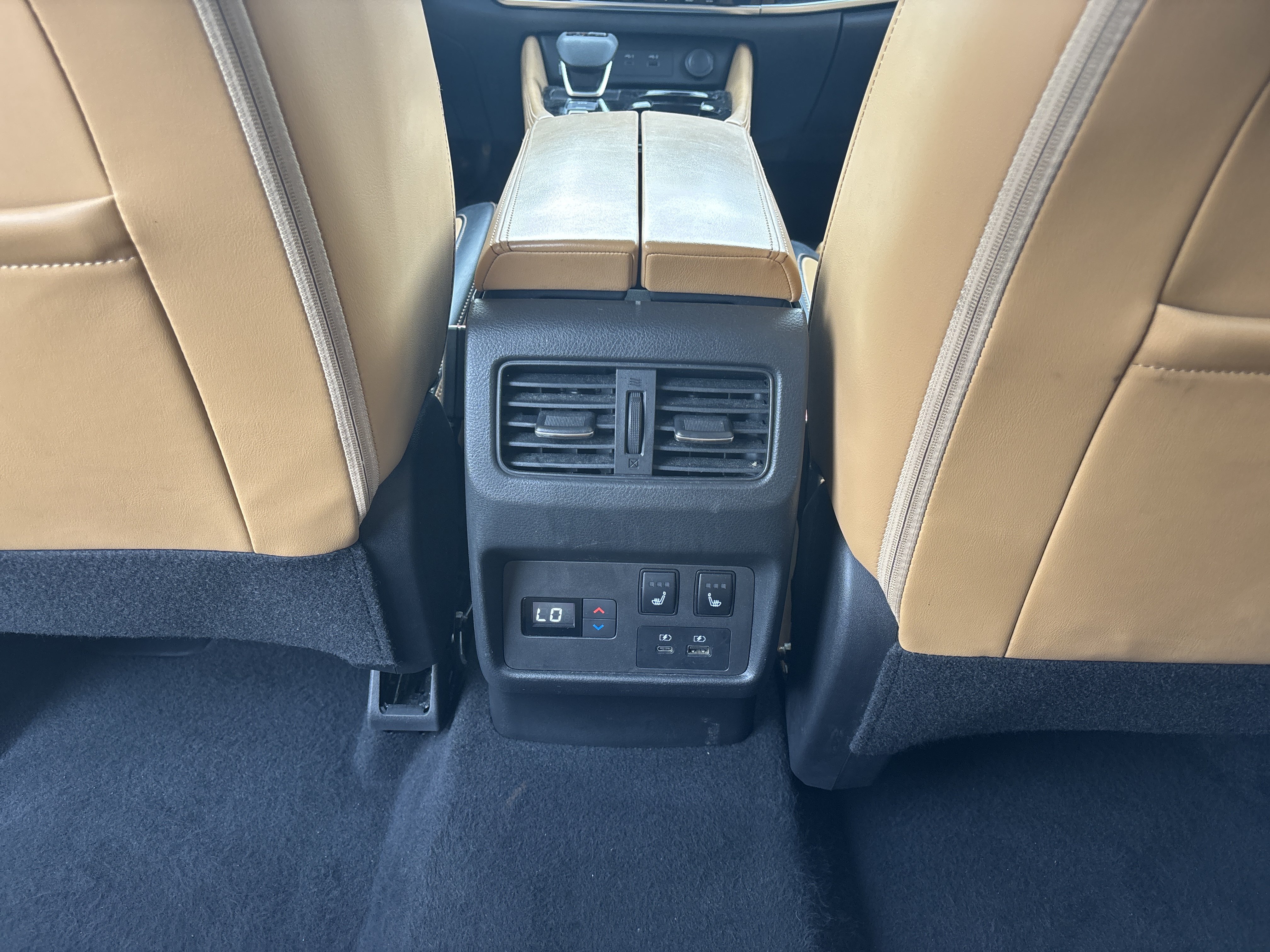 Used 2021 Nissan Rogue Platinum FWD image 19