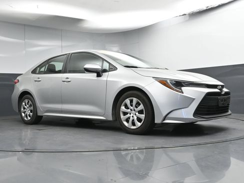 Certified 2024 Toyota Corolla LE image 24