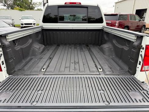 Used 2013 Nissan Titan SV w/ SV Premium Utility Pkg AWD/4WD image 13