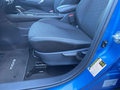 Used 2024 Nissan Kicks SV image 14