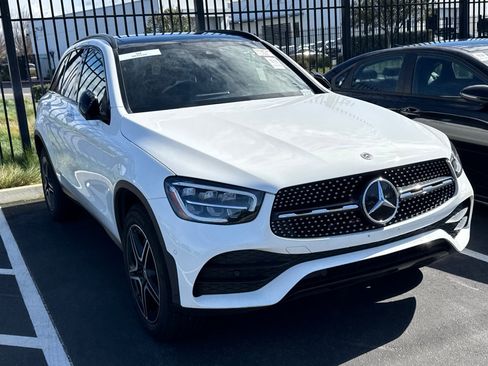 Used 2022 Mercedes-Benz GLC 300 4MATIC image 2