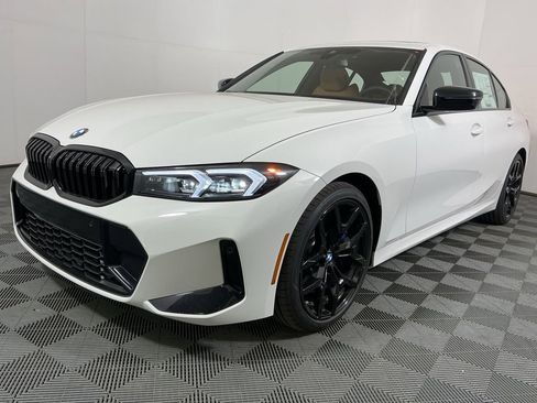 New 2026 BMW 330i Sedan w/ M Sport Package image 2