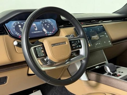 Used 2025 Land Rover Range Rover SE AWD/4WD image 46