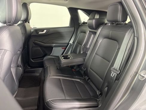 Used 2022 Ford Escape SEL w/ Technology Package image 16