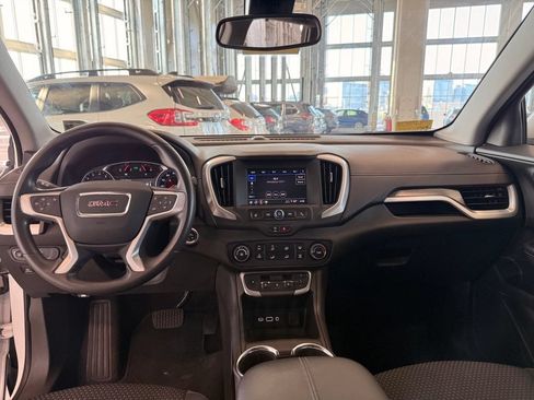 Used 2023 GMC Terrain SLE FWD image 11