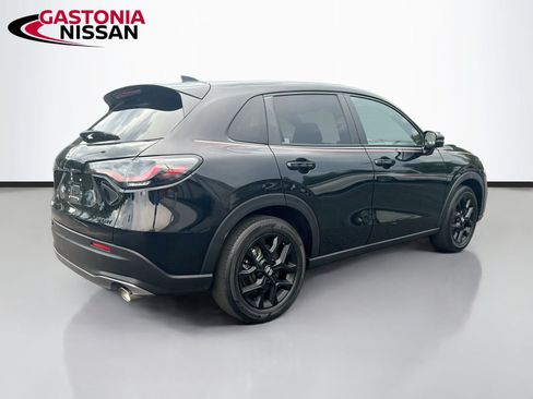 Used 2025 Honda HR-V Sport image 9