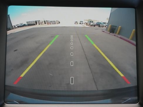 Used 2021 Jeep Cherokee Latitude Lux w/ Sun & Sound Group image 18