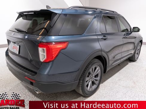 Used 2023 Ford Explorer XLT w/ Equipment Group 202A RWD image 5