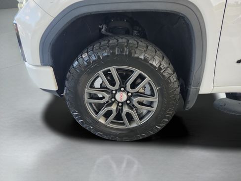 Used 2021 GMC Sierra 1500 AT4 w/ AT4 Value Package AWD/4WD image 29