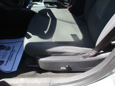 Used 2009 Dodge Avenger SXT image 12