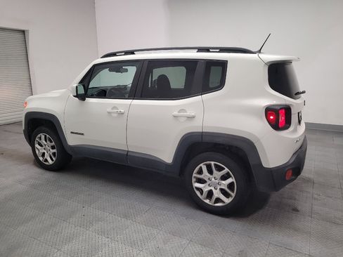 Used 2016 Jeep Renegade Latitude AWD/4WD image 3