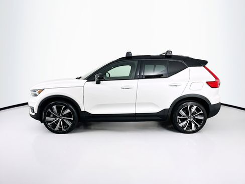 Used 2022 Volvo XC40 P8 Recharge Plus image 4