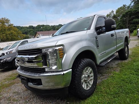 Used 2019 Ford F250 XL w/ XL Value Package AWD/4WD image 5