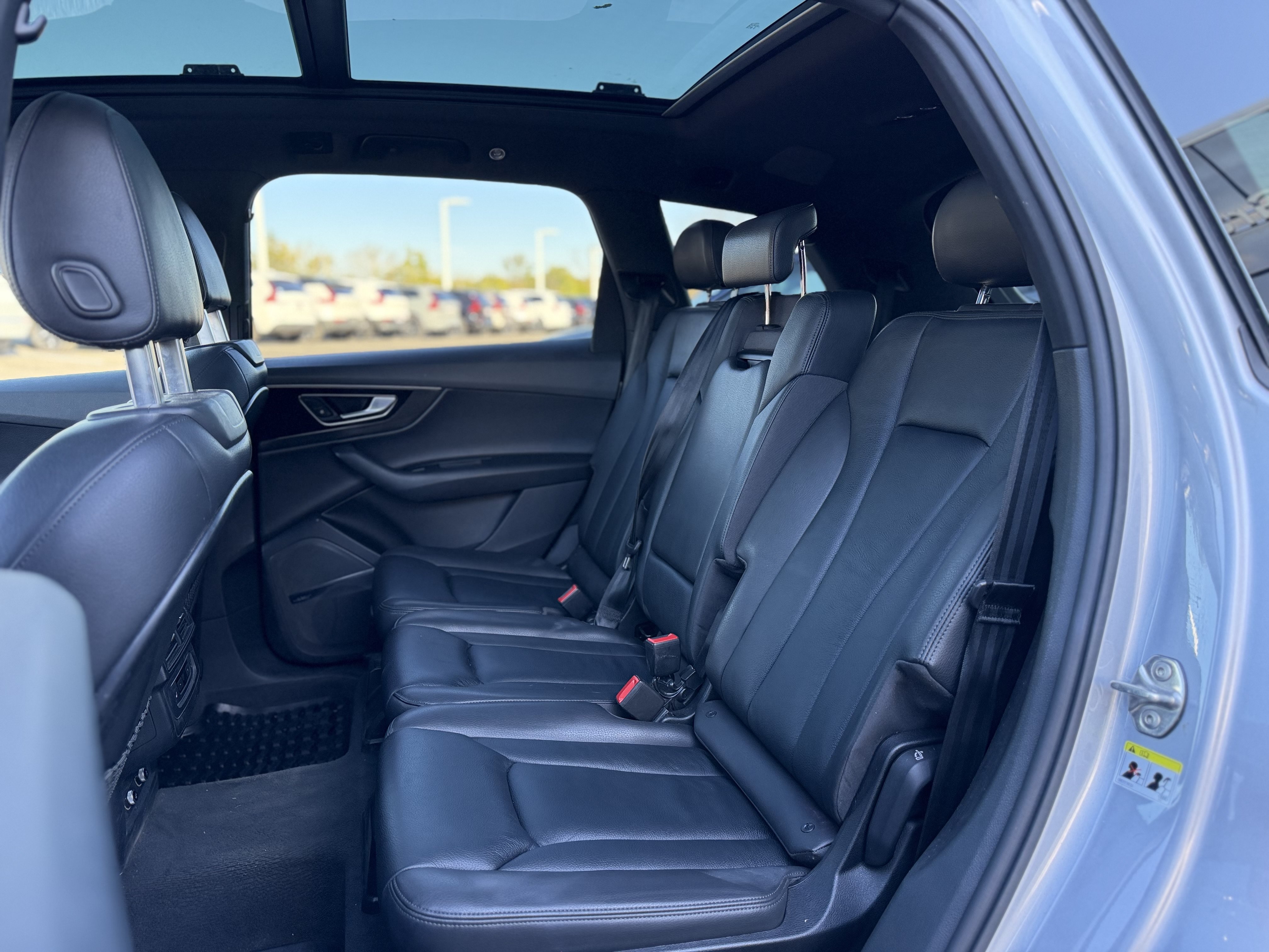 Used 2018 Audi Q7 3.0T Premium Plus w/ Premium Plus Package AWD/4WD image 10