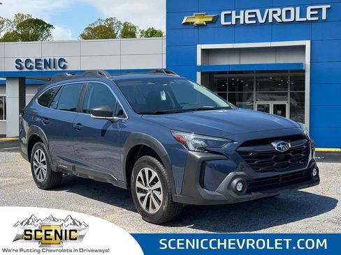 Used 2023 Subaru Outback AWD/4WD image 1