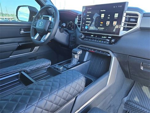 Used 2025 Toyota Tundra Limited image 16