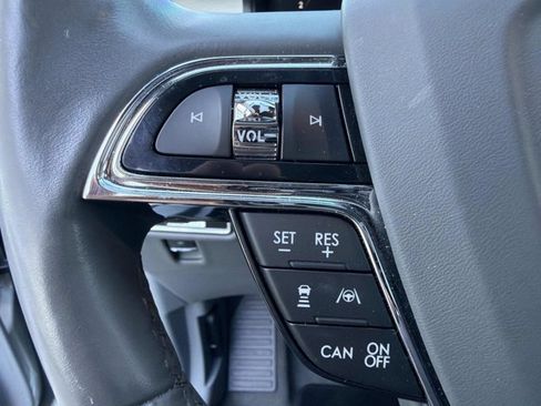 Used 2022 Lincoln Nautilus Reserve w/ Equipment Group 201A image 31