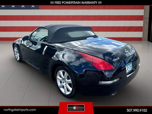 Used 2004 Nissan 350Z Touring image 9