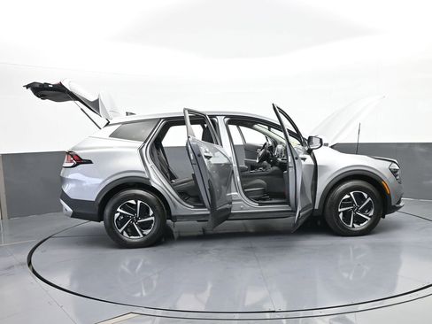 Used 2025 Kia Sportage LX image 64