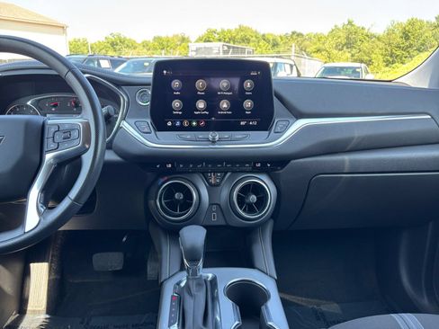 Used 2026 Chevrolet Blazer LT FWD image 16