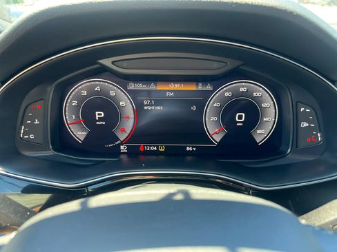 Used 2019 Audi Q8 Premium Plus AWD/4WD image 17