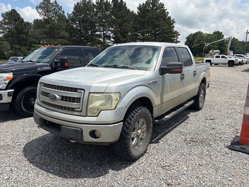 Used 2013 Ford F150 XLT w/ Luxury Equipment Group AWD/4WD image 2