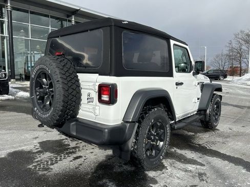Used 2023 Jeep Wrangler Willys image 7
