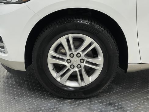 Used 2020 Buick Enclave Essence AWD/4WD image 35