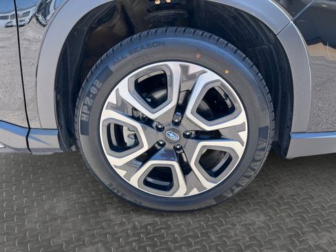 Certified 2023 Subaru Ascent Limited w/ Technology Package AWD/4WD image 17