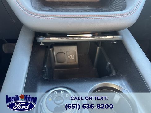Used 2025 Ford Explorer Active AWD/4WD image 15