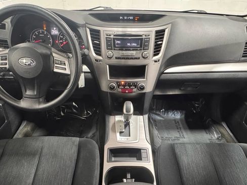 Used 2013 Subaru Outback 2.5i image 10