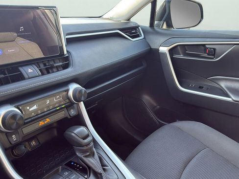 Used 2024 Toyota RAV4 LE image 20