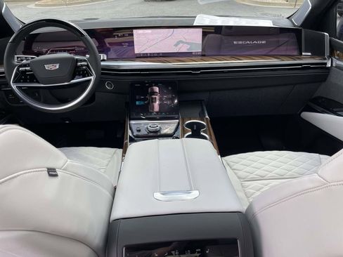 New 2026 Cadillac Escalade Platinum Sport image 16