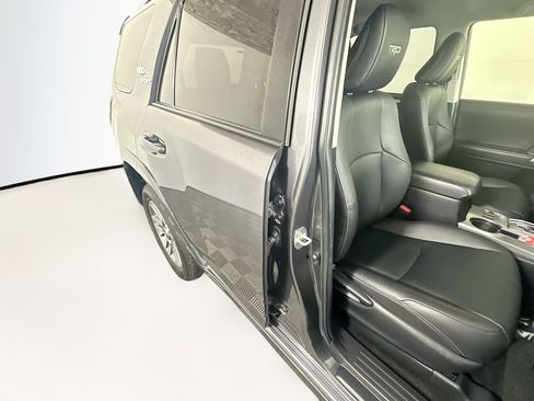 Used 2022 Toyota 4Runner TRD Sport RWD image 28