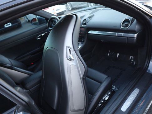 Used 2017 Porsche 718 Cayman S image 46
