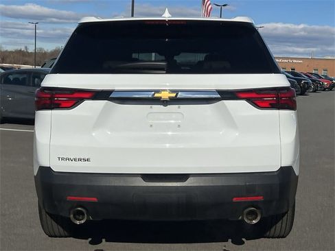 Used 2023 Chevrolet Traverse LS image 34