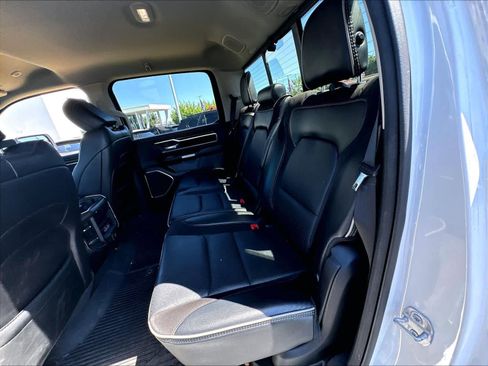 Used 2022 RAM 1500 Laramie AWD/4WD image 22