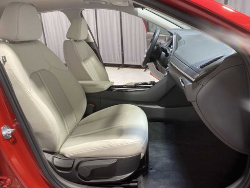 Used 2022 Hyundai Sonata SEL w/ Preferred Accessory Package image 14