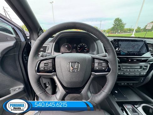 New 2026 Honda Ridgeline Black Edition image 39