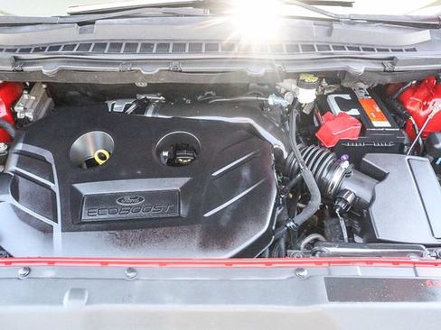 Used 2017 Ford Edge Titanium FWD image 28