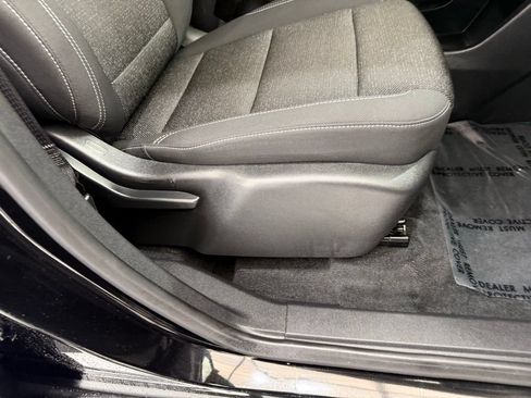 Used 2024 Chevrolet Traverse LS FWD image 26