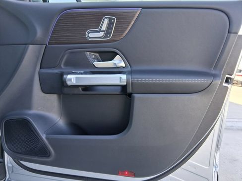 New 2026 Mercedes-Benz GLB 250 image 27