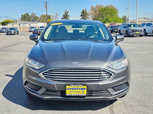 Used 2018 Ford Fusion SE image 6